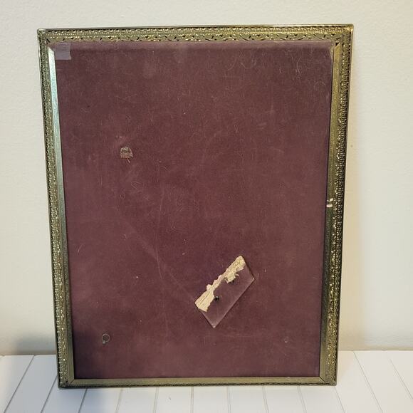 Vintage Brass Ornate Embossed Picture Photo Frame Vanity Tray 13 x 16 inch - Picture 3 of 8